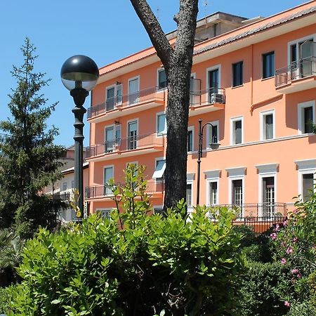 Hotel La Villa Ceccano Eksteriør bilde