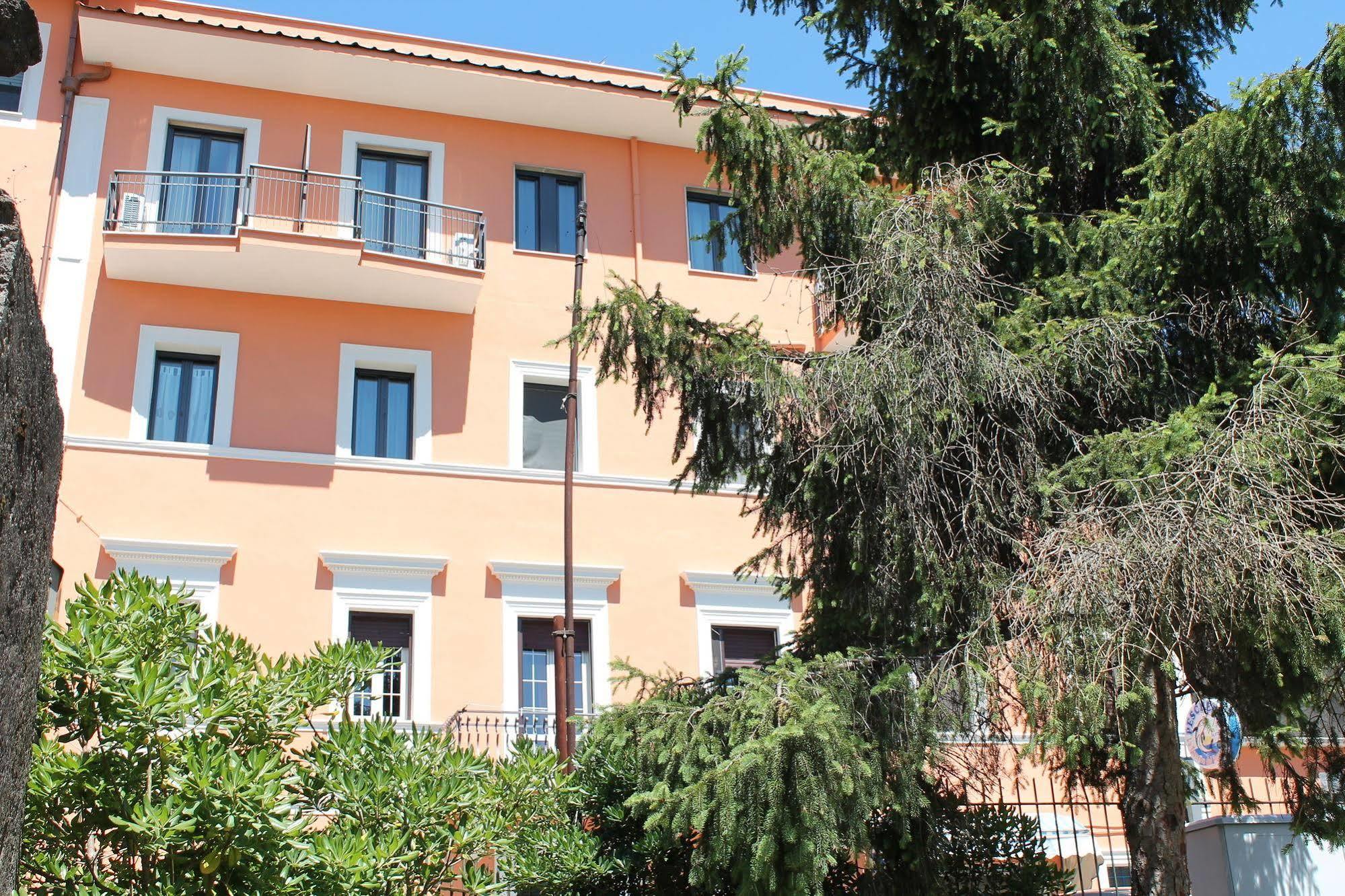 Hotel La Villa Ceccano Eksteriør bilde