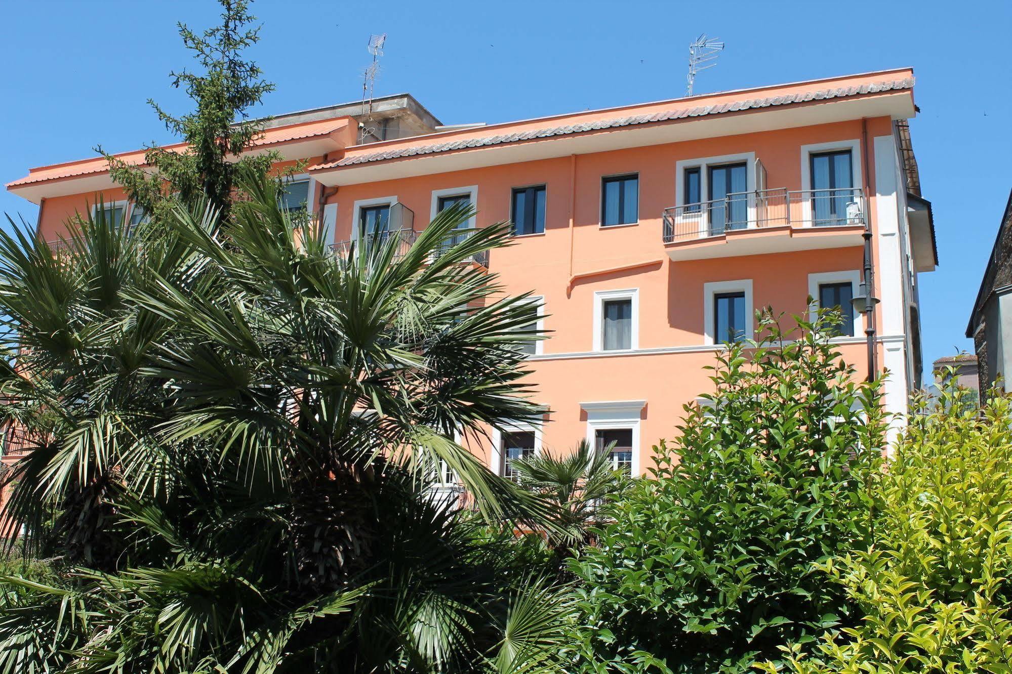 Hotel La Villa Ceccano Eksteriør bilde